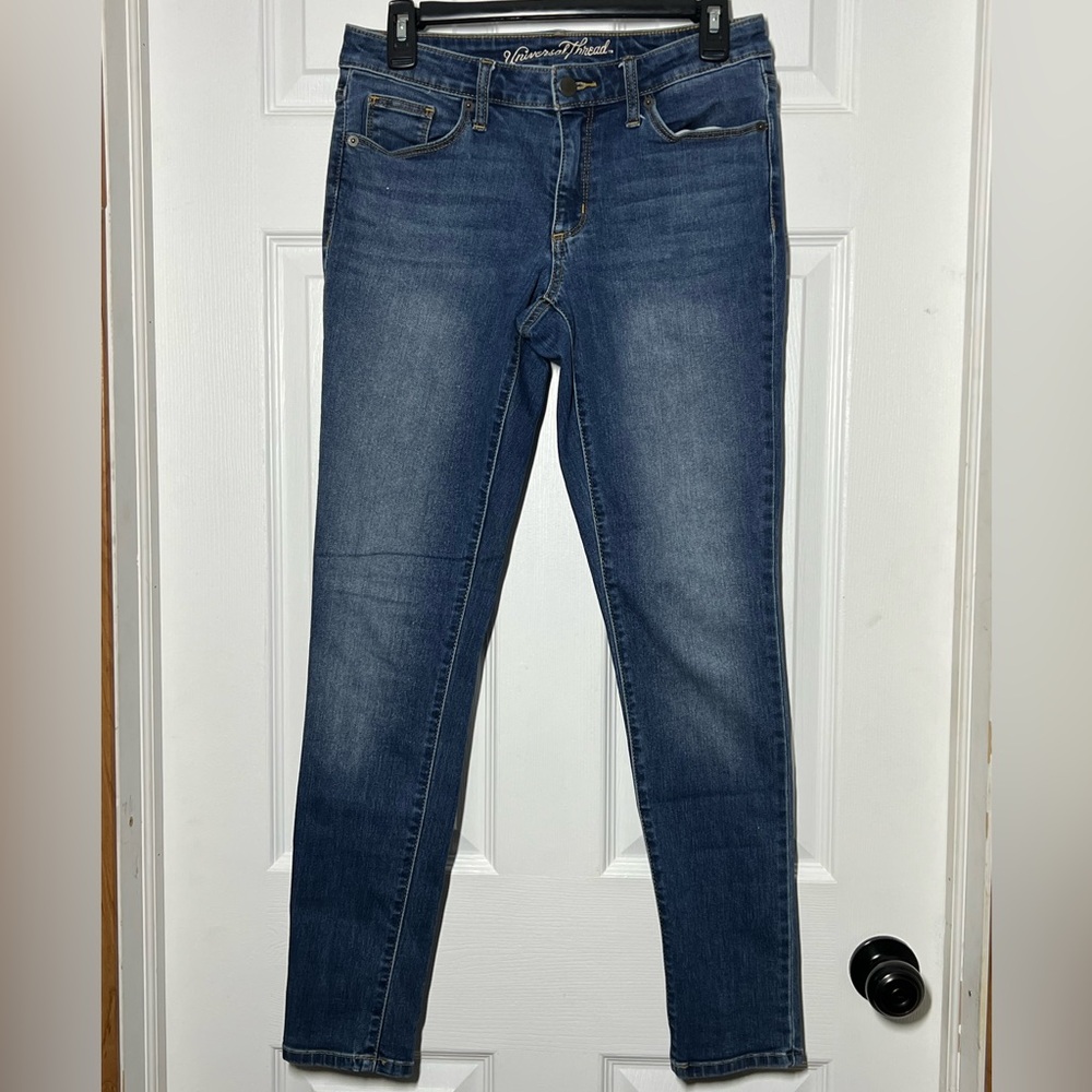 Universal Thread Mid Rise Skinny Jeans - Medium Wash - Size 4/27R